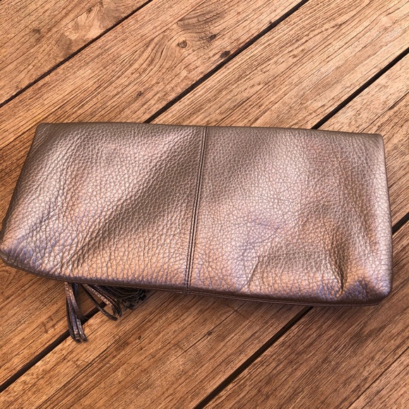 Vera Bradley Leather Silver Clutch - Picture 6 of 8